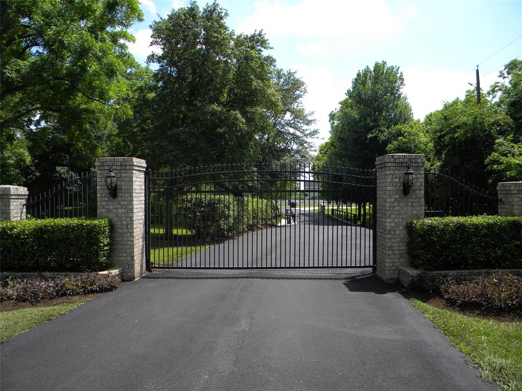 Pecan Lake Real Estate Homes For Sale, Rent & Price Tre