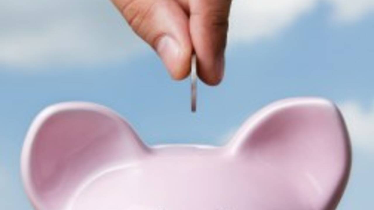 3_Easy_Ways_to_Put_Aside_a_Bit_of_Extra_Cash_So_You_Can_Pay_off_Your_Mortgage_Faster.jpg