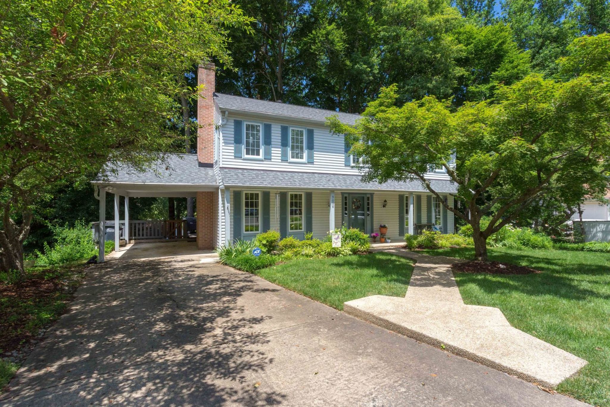 Burke Station Square 9008 Strattondale Court, VA 22015