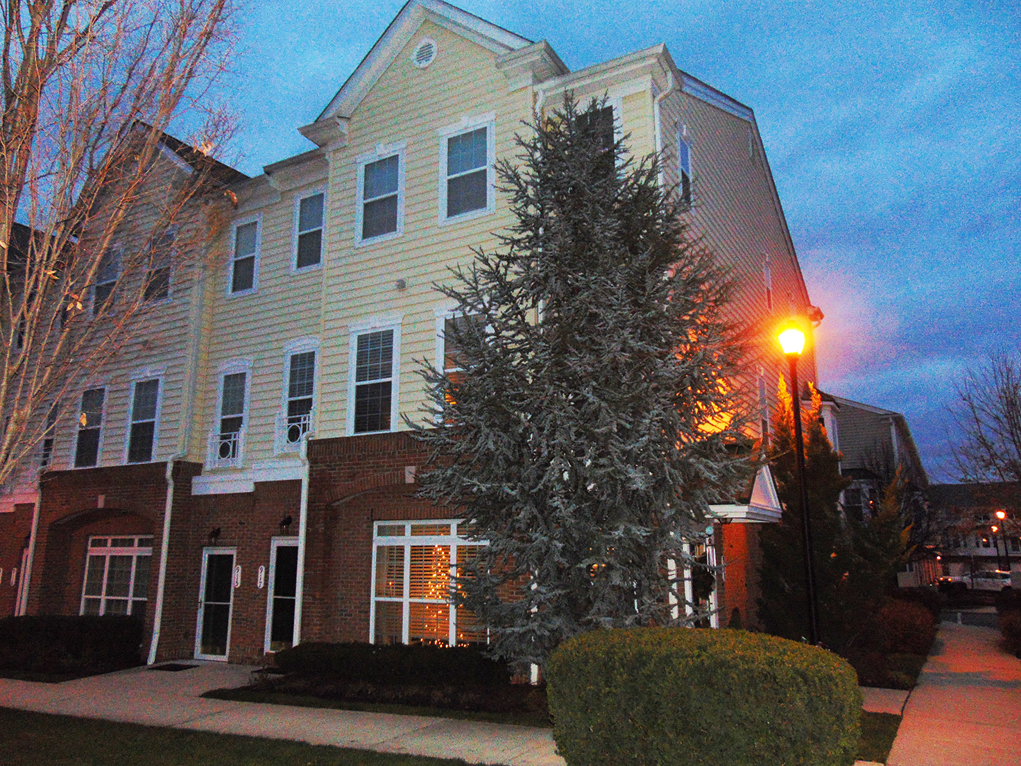 Another Town Home in Essex Park IN Belleville