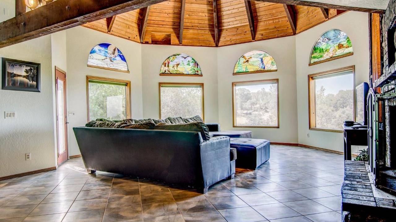 home_for_sale_auburn_lorenson9.jpg
