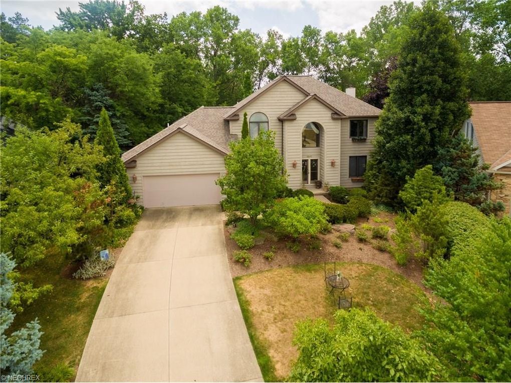 SOLD! 1041 Ledgewood Trl, Lyndhurst, OH 44124