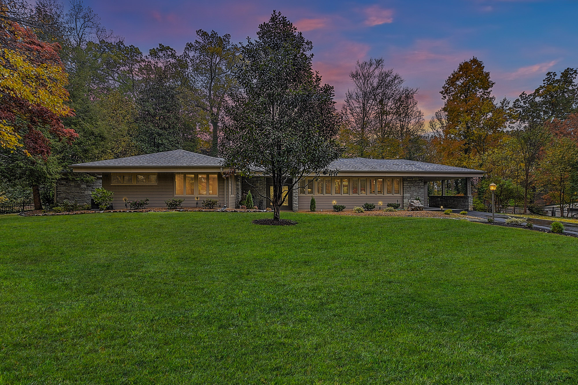 Check out 109 Shady Lane, Bristol, TN 37620 JUST LISTED