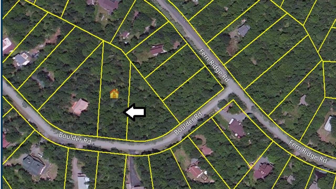 Building Lot in Brier Crest Woods