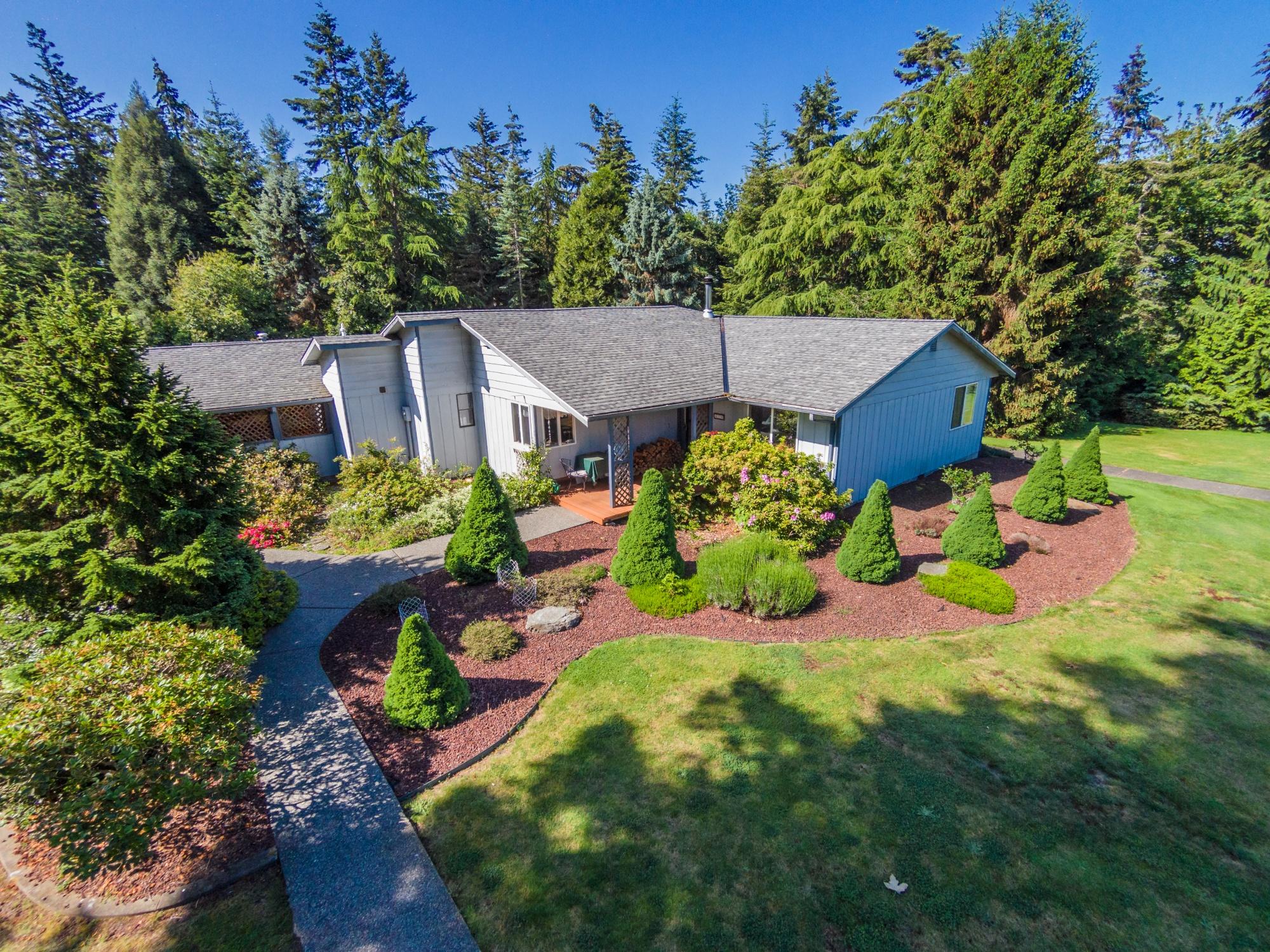 Homes For Sale in the Silver Lake Road Neighborhood Oak