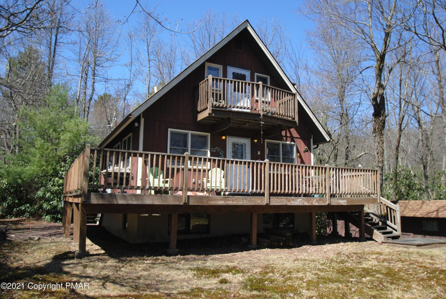 Emerald Lake Traditional Lakefront Chalet