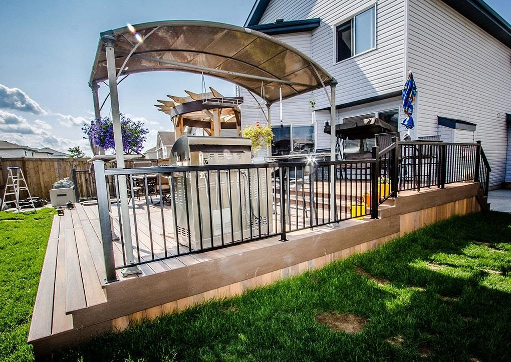 How to Choose Deck Railing Colors for Your Home