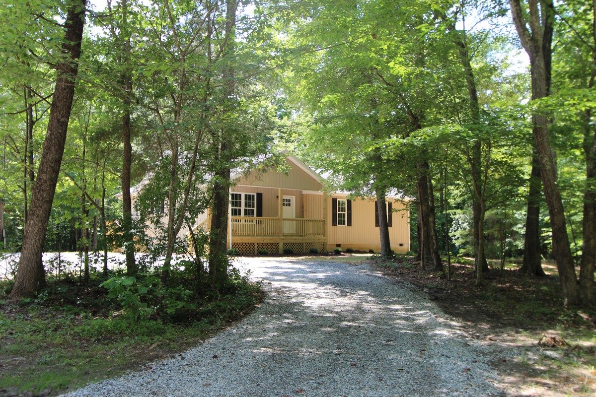 3287 Meherrin Road Meherrin, VA 23954