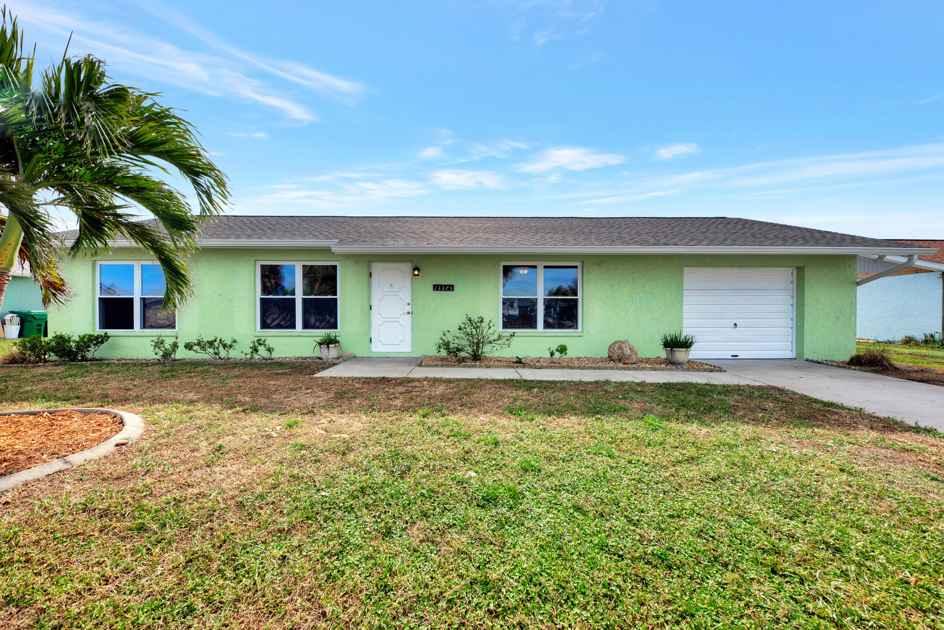 Lovely 2 bedroom, 2 bath home, located in the beautiful