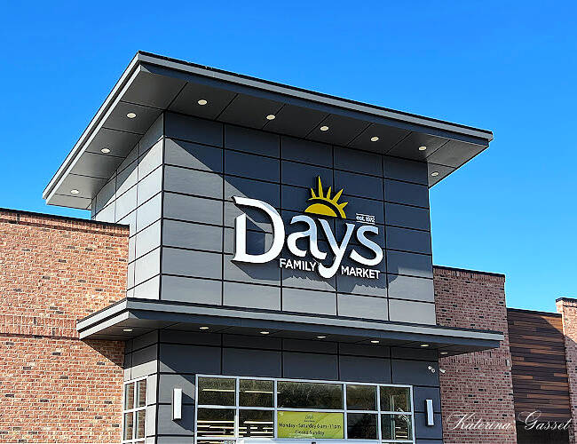 Day’s_Market_in_Provo_-_Rock_Canyon.jpg
