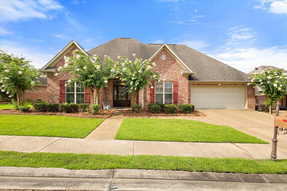 Home for Sale MS Hidden Hills 208 Eastside Ln, Brandon