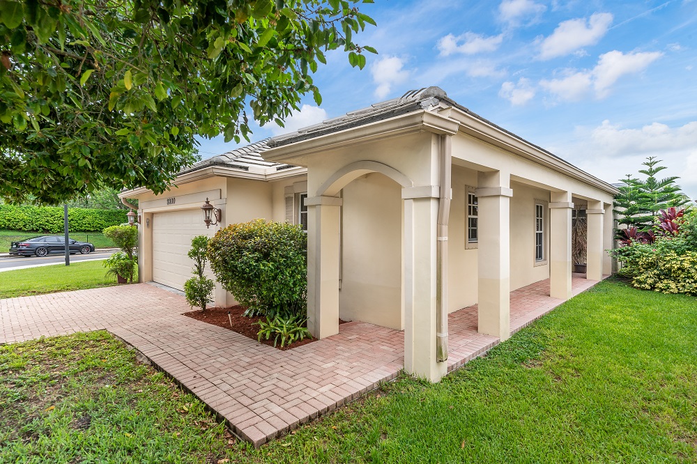 An Adorable 3/2 Forest Ridge Home SOLD in Davie