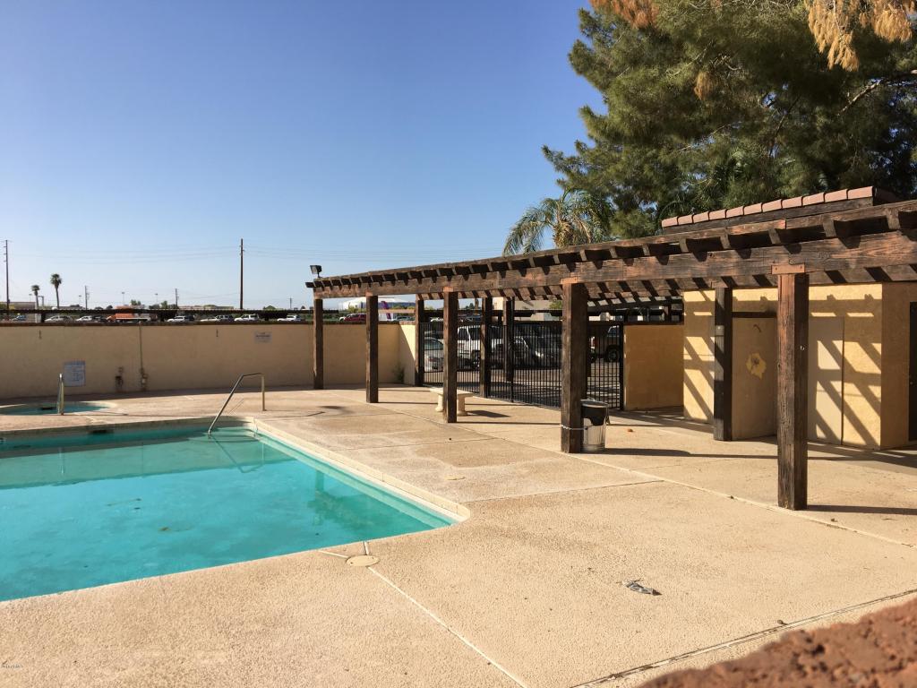 Westview High School 2 Bedroom Townhouse For Sale
