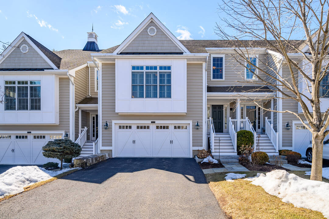 34_Great_Heron_ln_Brookfield_CT_for_sale_2.jpg