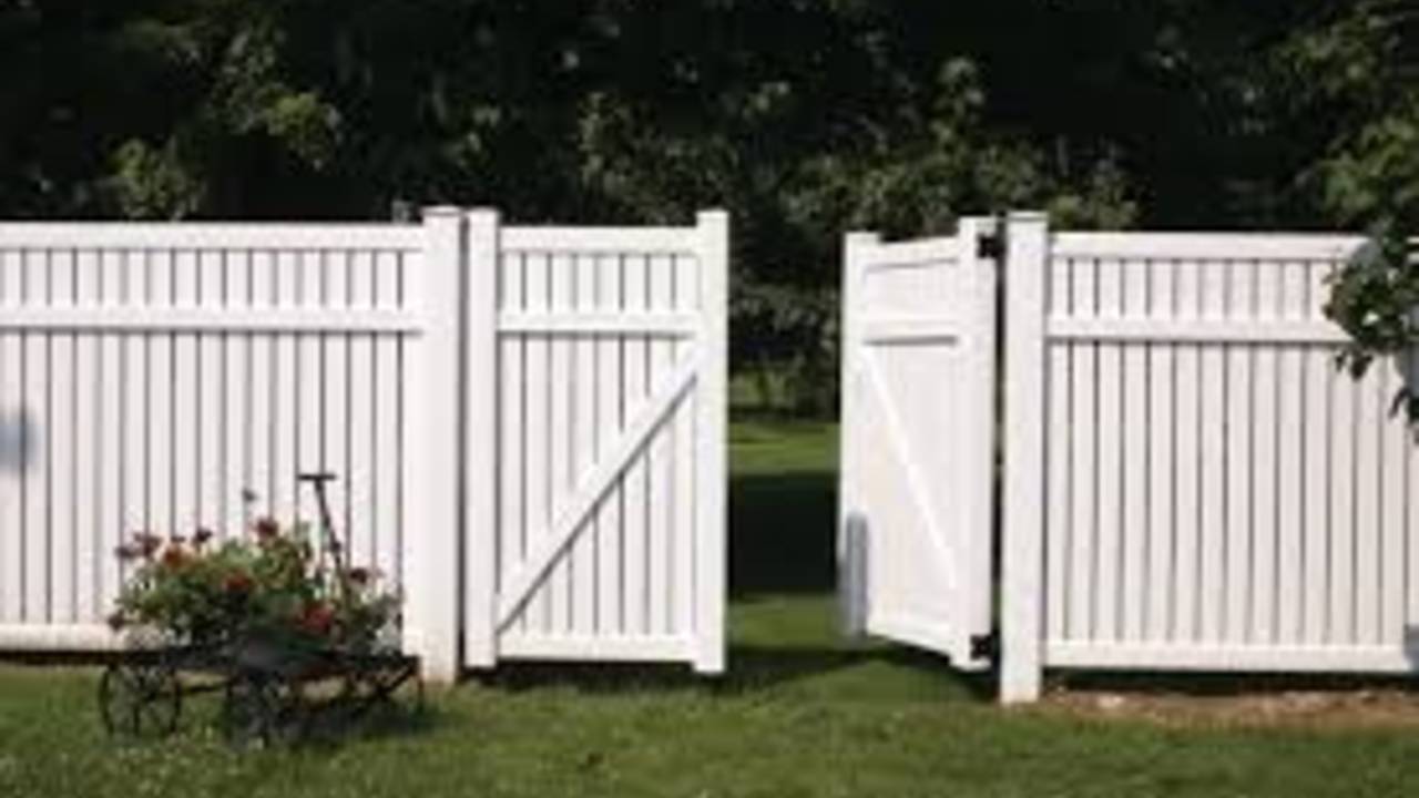 How to Install Vinyl Fence.