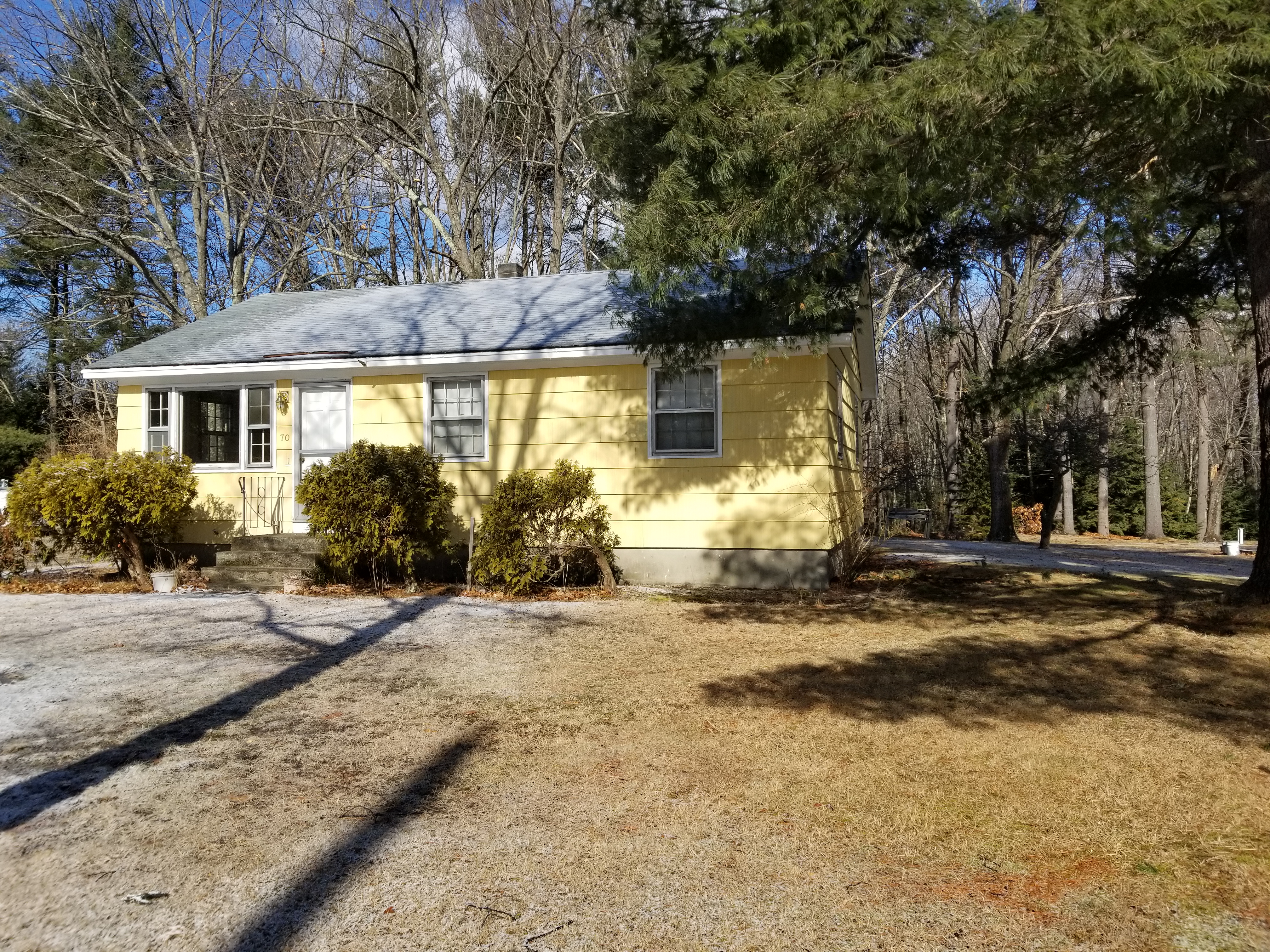 70 Ridge Rd Nashua NH 03062 South Nashua Home for Sale
