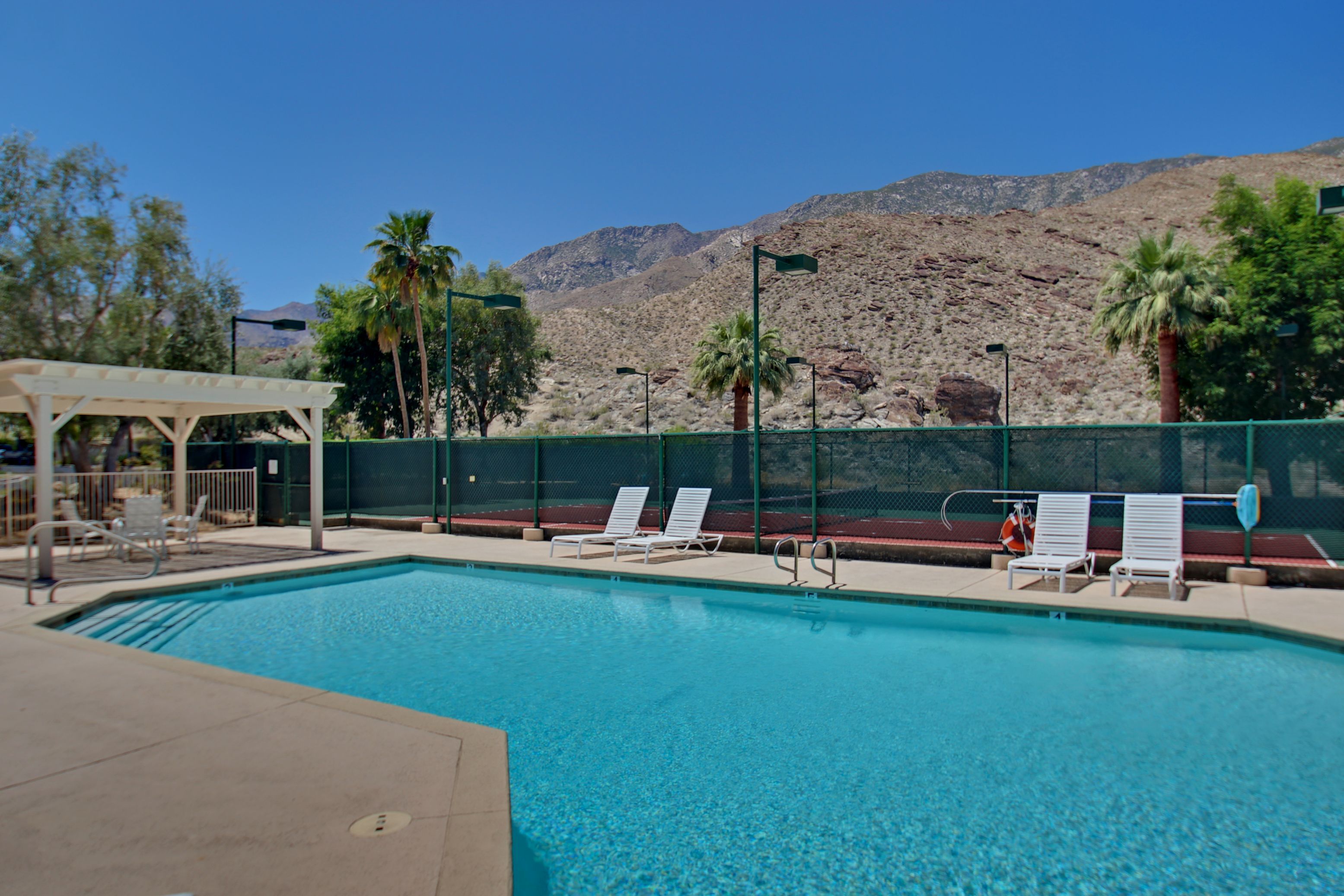 South Palm Springs 3 Bedroom Condo in Gated Community