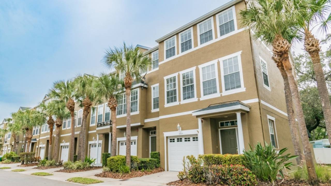 2929-bayshore-Pointe-Dr.-Tampa-Fl-Bayshore-Pointe-Townhomes-2-1-960x620_c.jpg