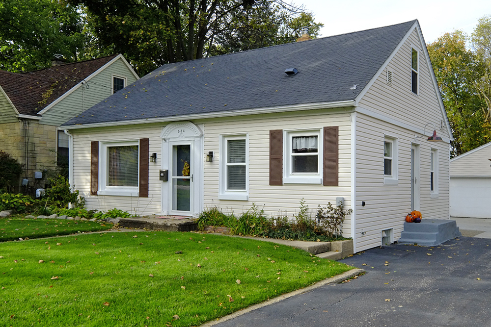 home to 534 Parker Ave!