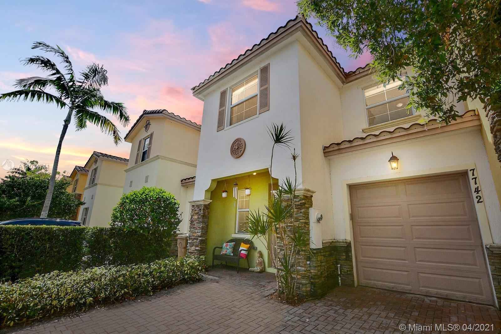 7742 SW 52nd Pl, Davie FL 33328 Townhouse for Sale