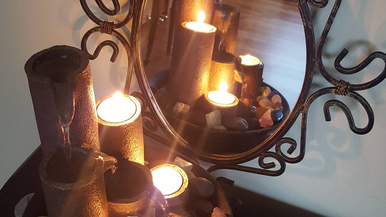 Candles_and_mirror.jpg