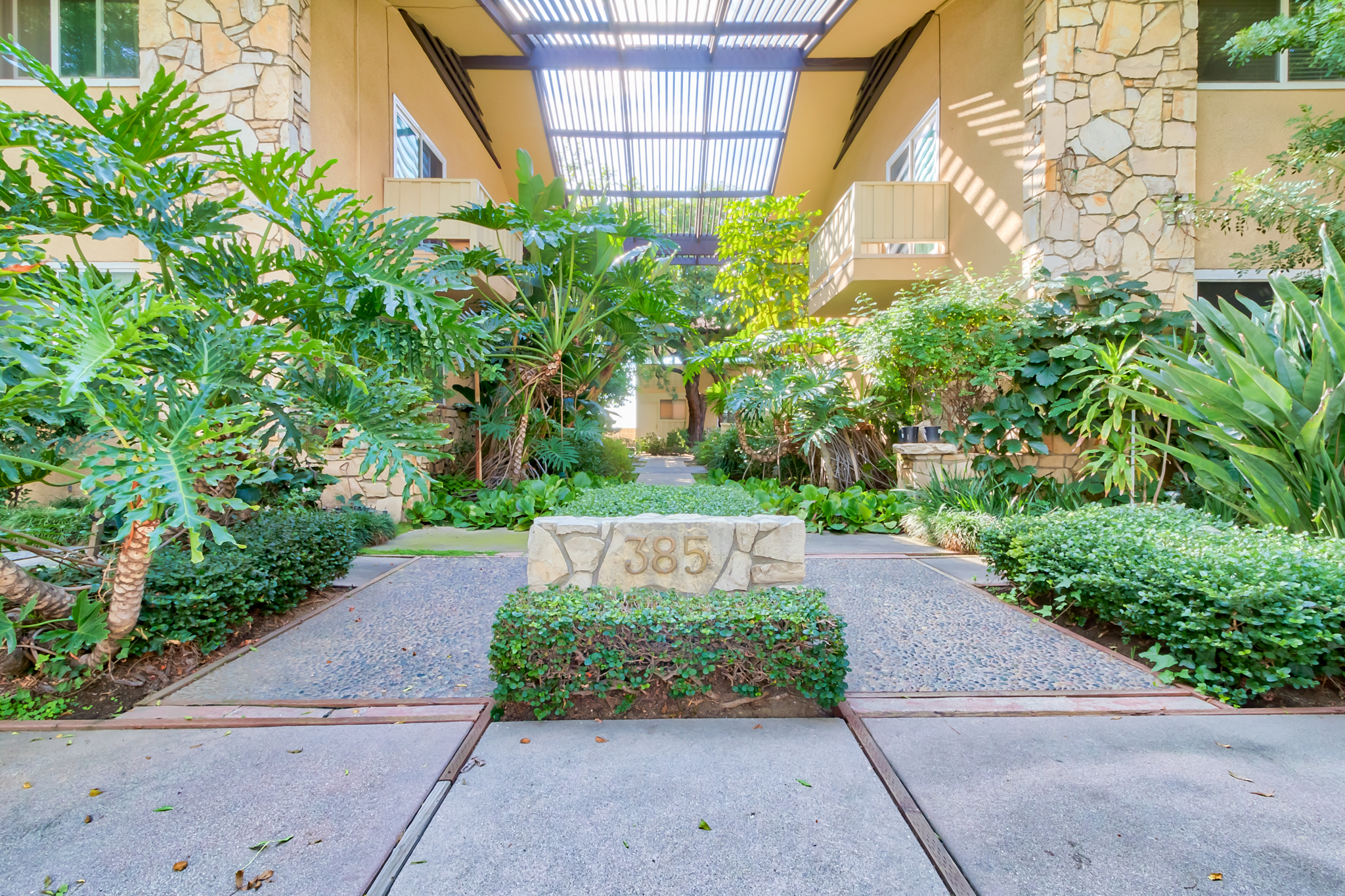 Pasadena Hastings Ranch Condo For Lease 385 Cliff Drive