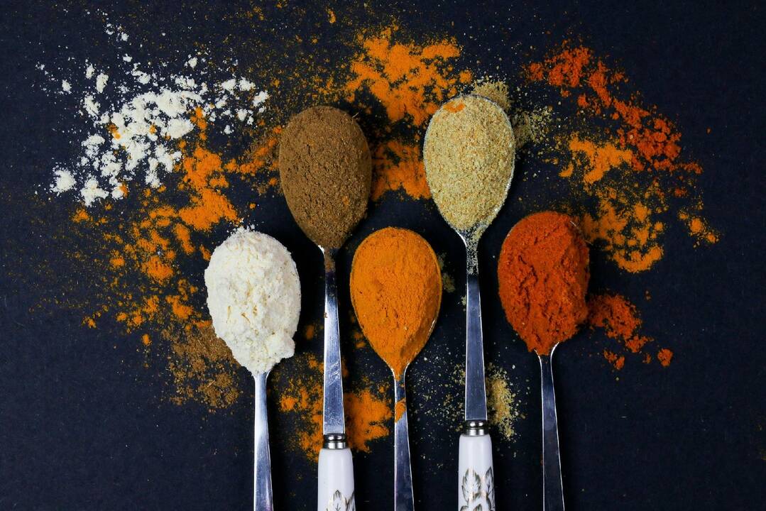brown_powder_on_silver_spoon.jpg
