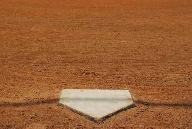 home_plate_PublicDomainPictures_Pixabay.jpg