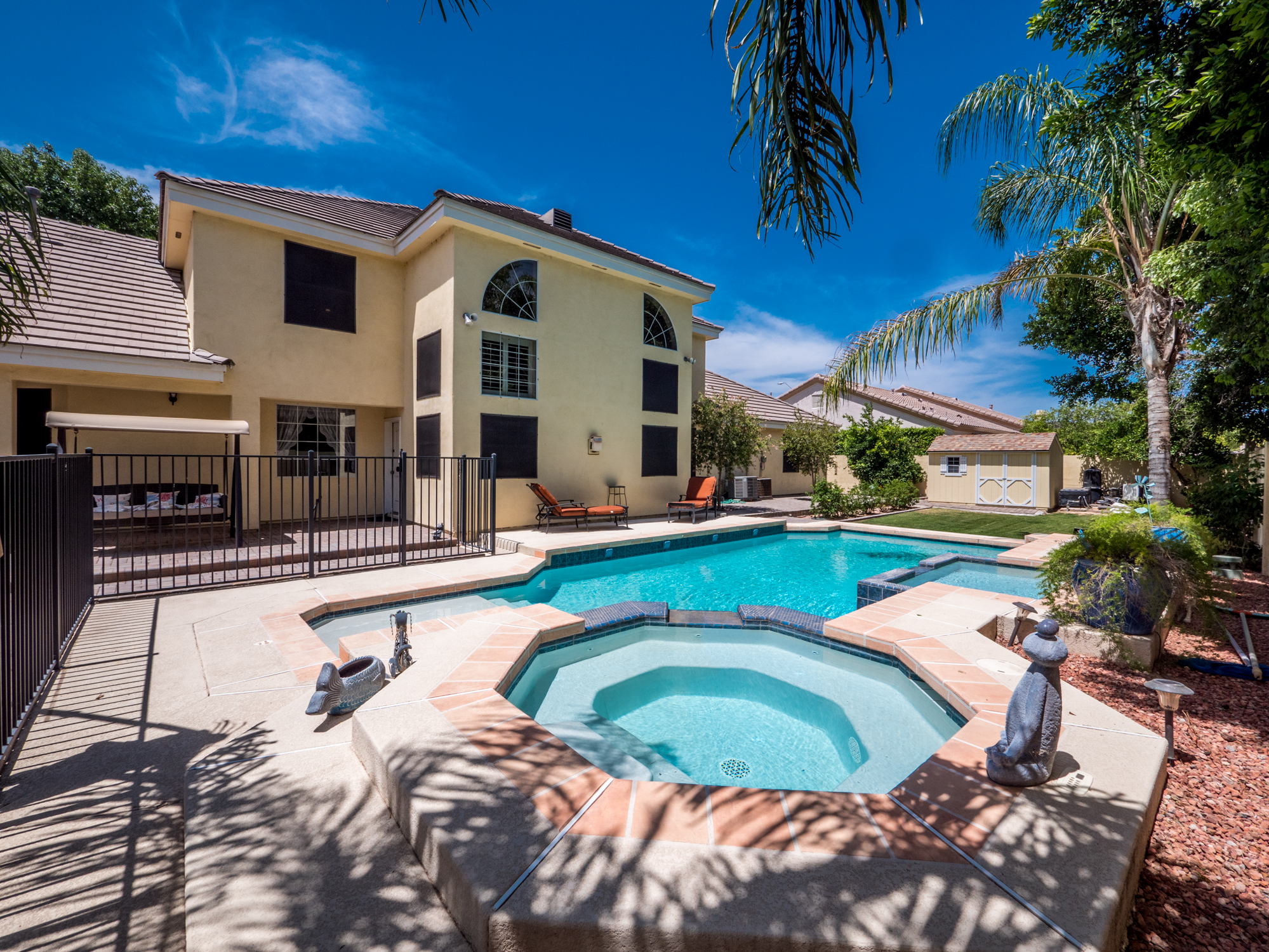 4 BR Custom Home w/ Pool In The Groves Of Hermosa Vista