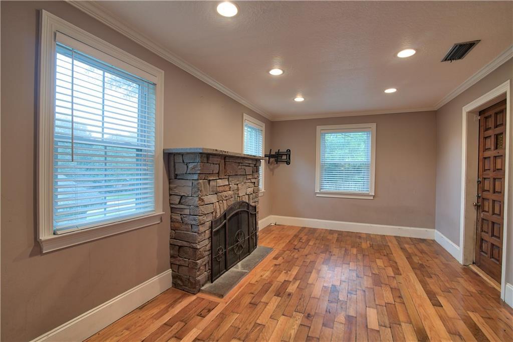 3br/1ba Cottage Style Home in Mobile, AL by the JWRE Te