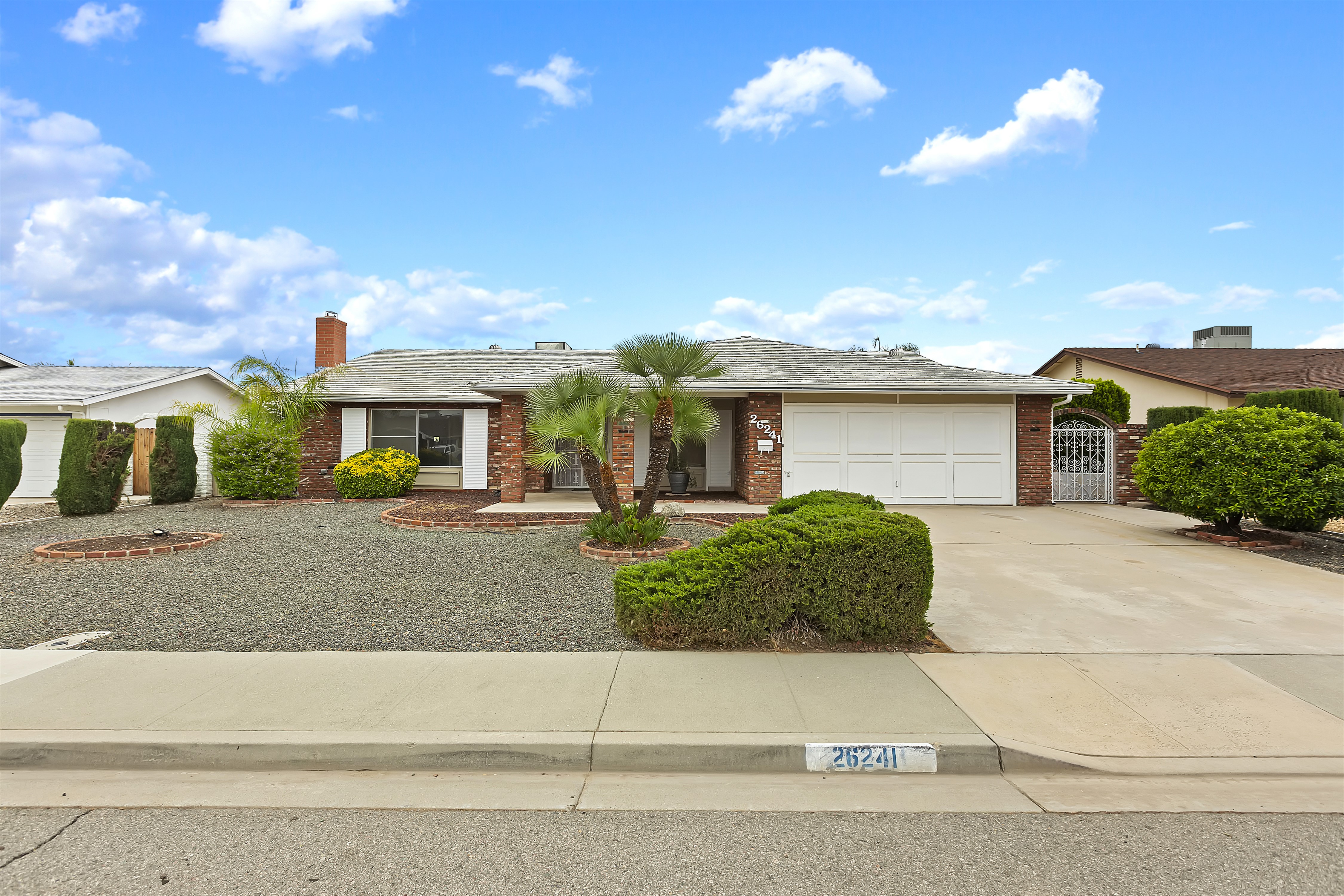 Hot Buy! Menifee 55+ 2/Bed, 2/Ba., Den, Fireplace,