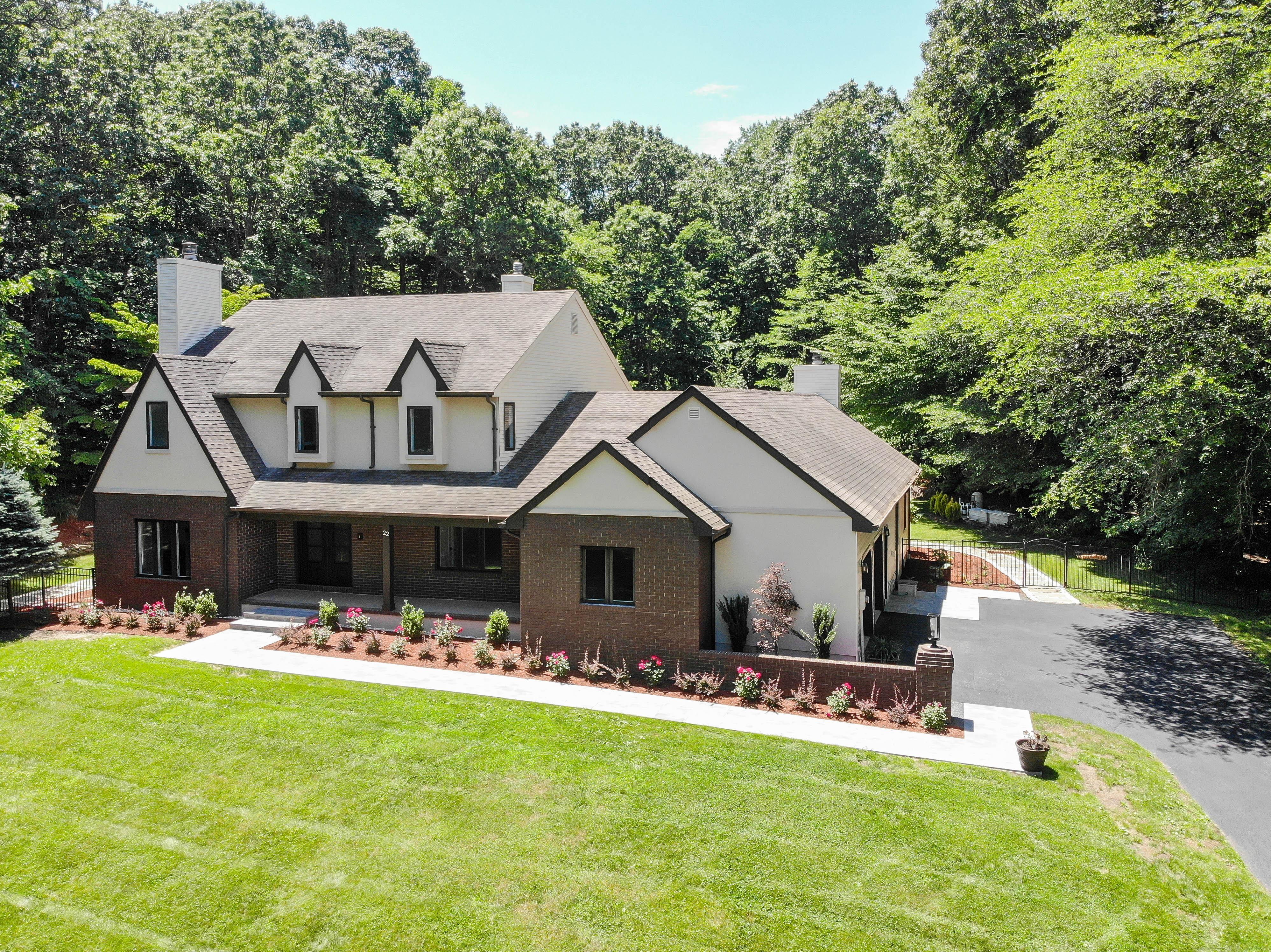 22 Constitution Drive Leonardo, NJ 07737 (Middletown)