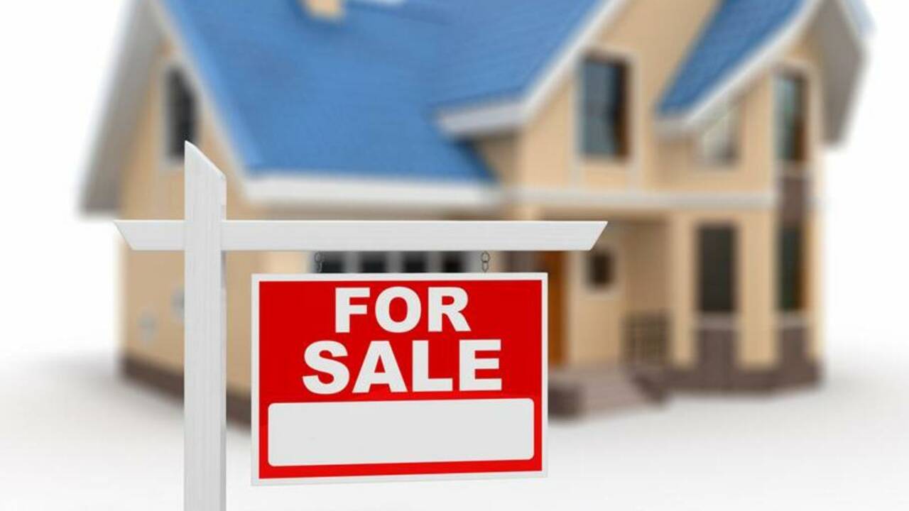 Blurry_house_for_sale.jpg