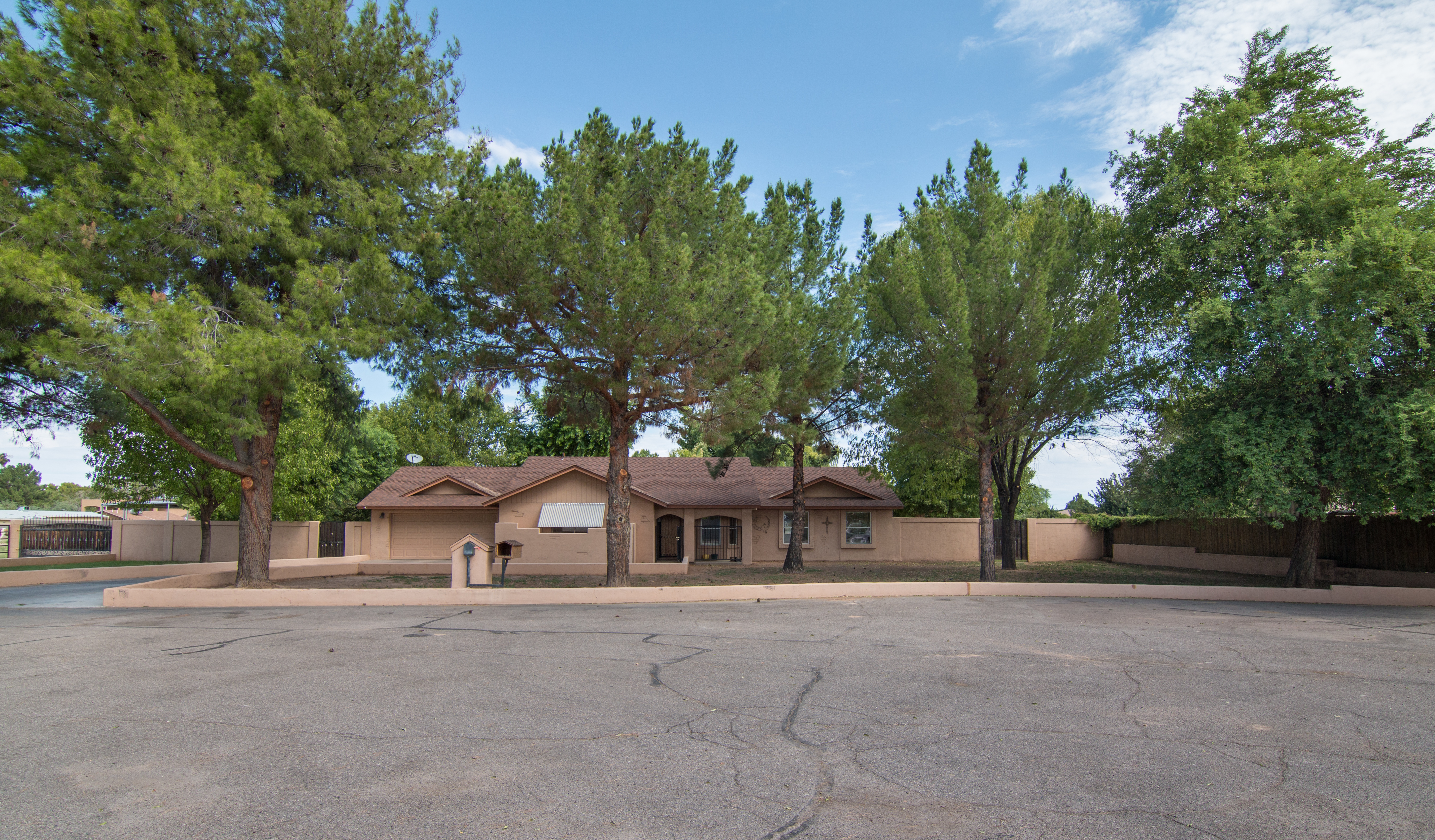 1.5 Acre Horse Property w/ Custom Home In Mesa, AZ