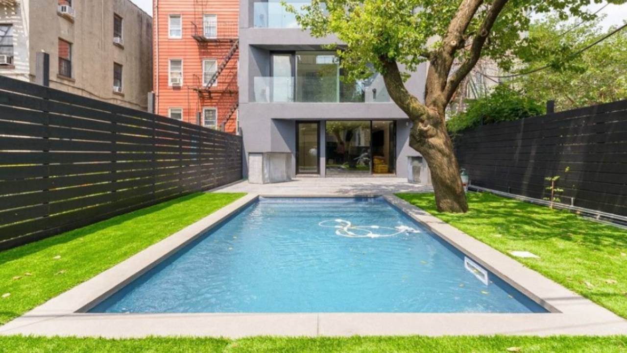 190808Greenpoint78FreemanStPOOL.jpg