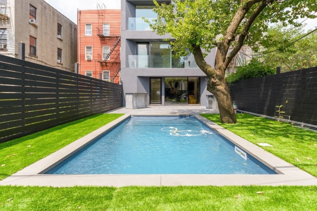 Apartments Living On The Ground Floor