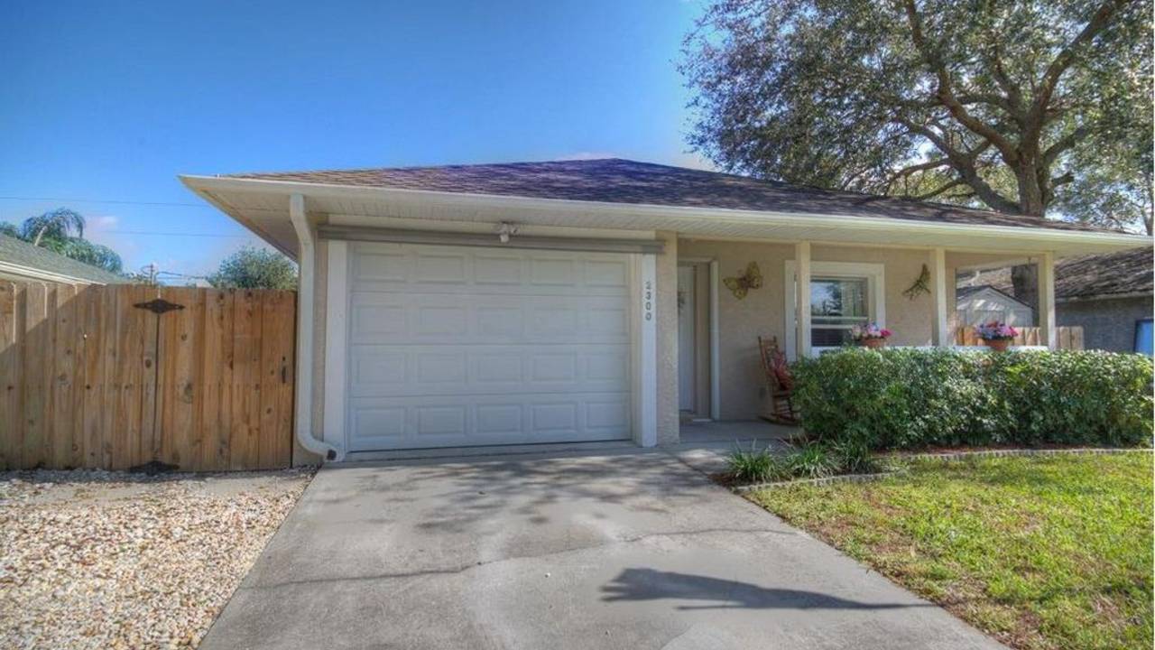 2300-85th-Ct-Vero-Beach-FL-1.jpg