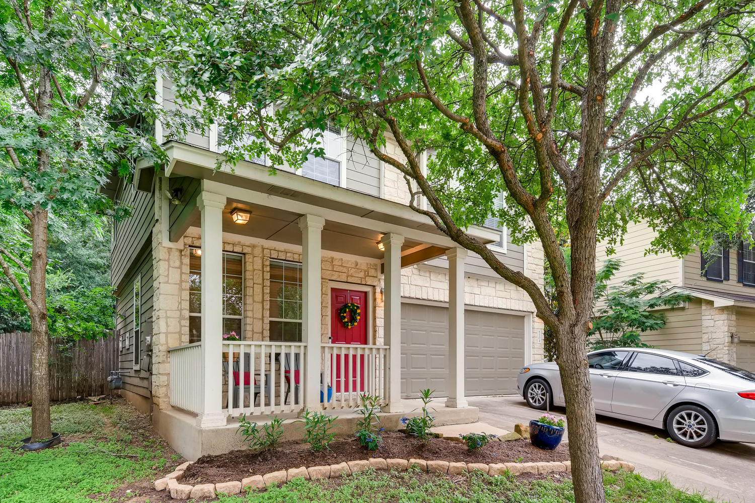 Wonderful property in Grand Oaks!