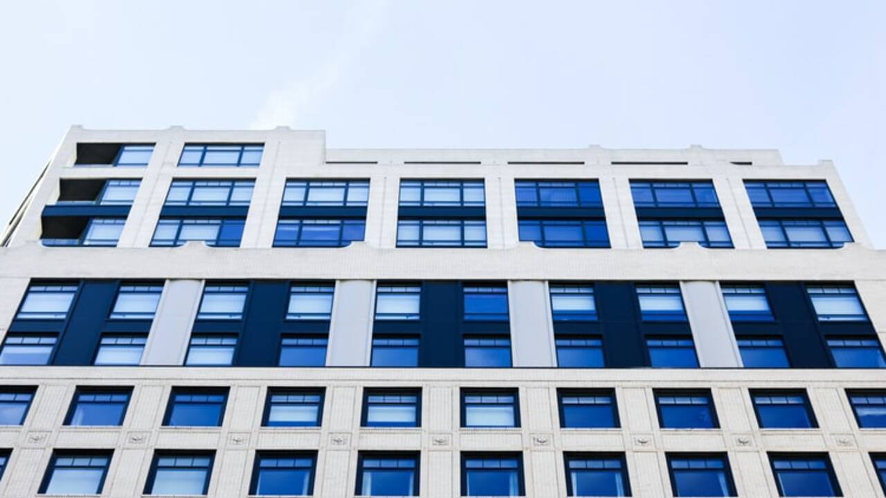 What kind of Windows Should be Used in Office Rooms?
