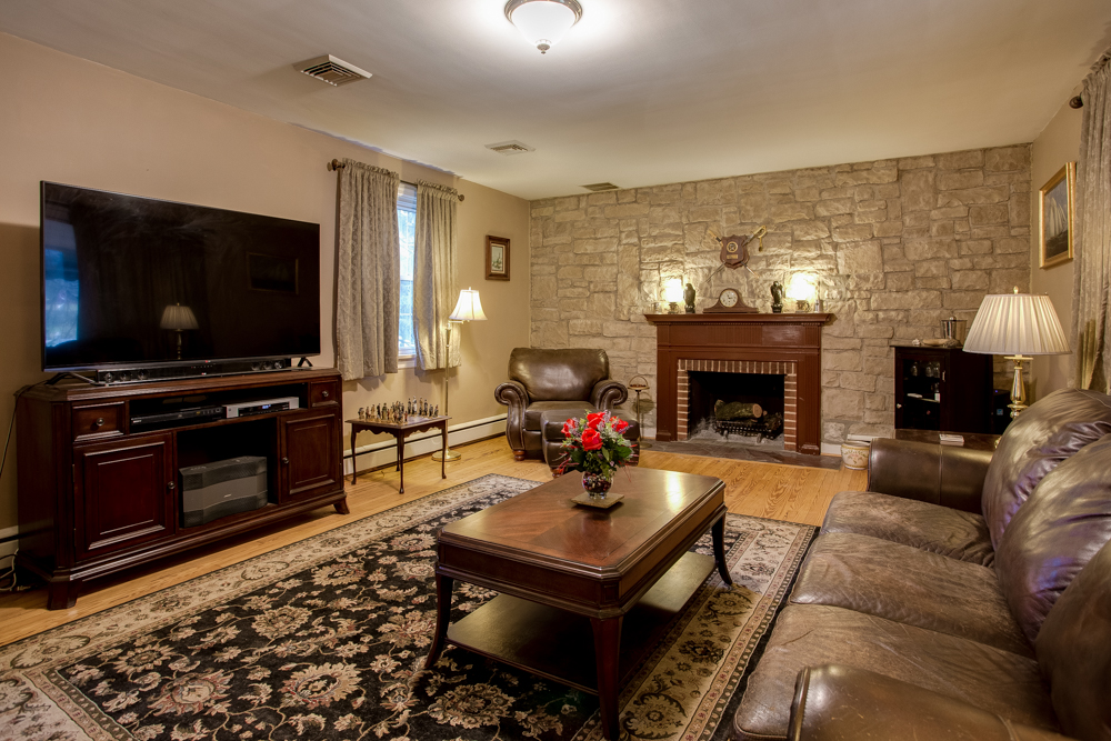 Beautiful Bellevue Park 202 Valley Road, Harrisburg