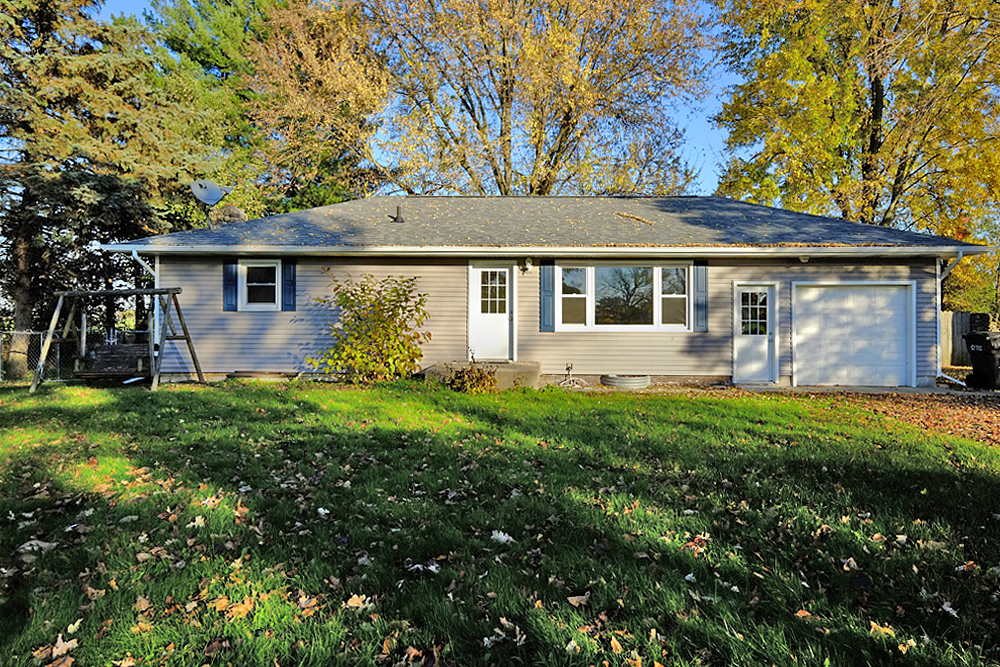 3 Bedroom Ranch in the Village of Vicksburg