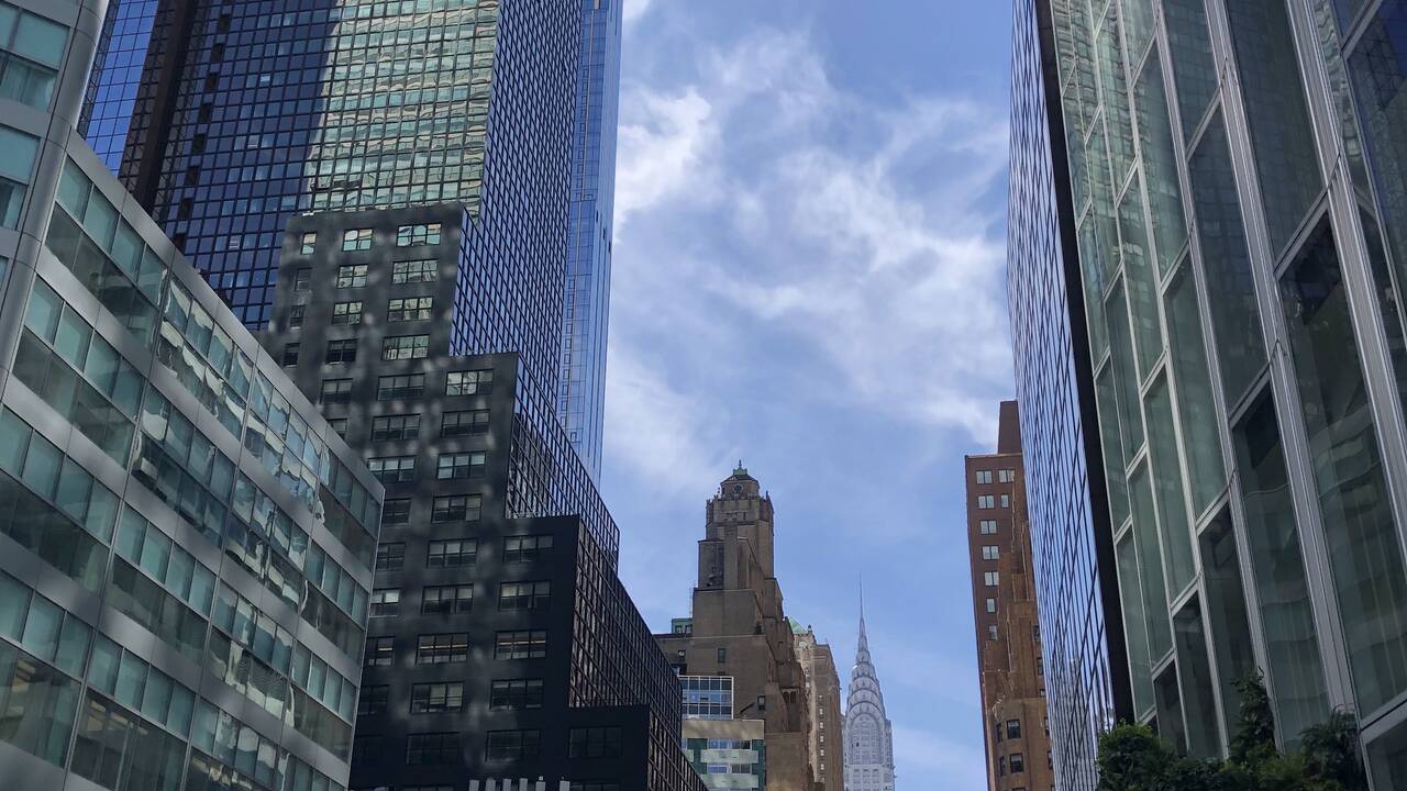 new_york_city_feng_shui_manhattan_photo_by_laura_cerrano_mid-town_.jpg