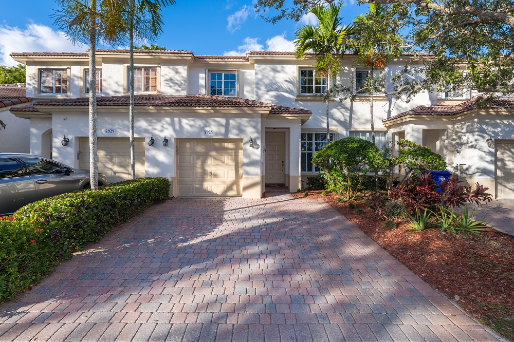 Wonderful 3/2.5 Walnut Creek Home SOLD in Pembroke Pine