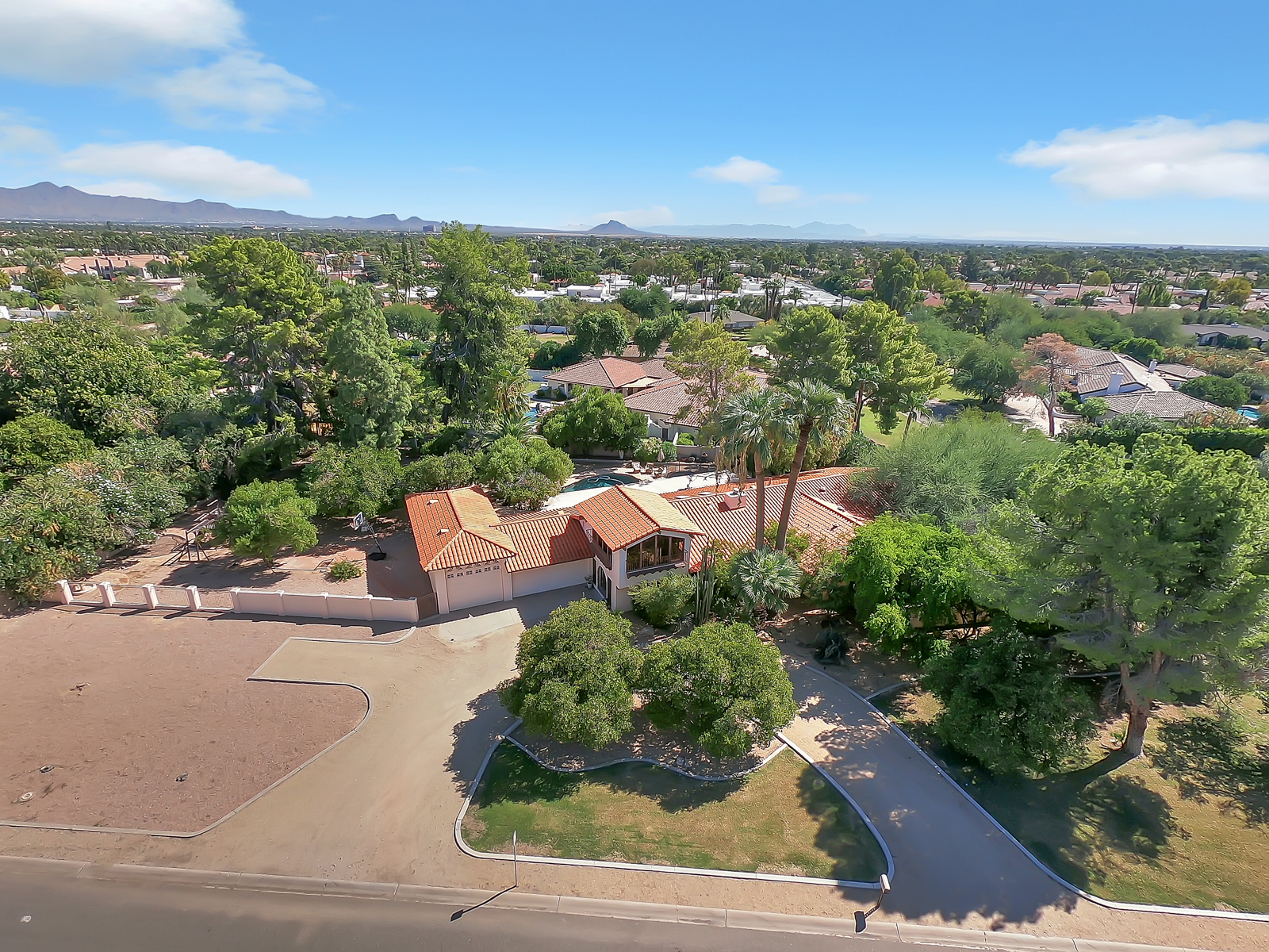 Nice! 3 Plus Car Garage Phoenix