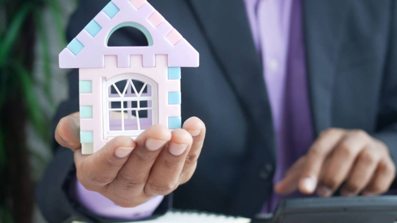 8_Tips_to_Sell_Your_House_Fast.jpg