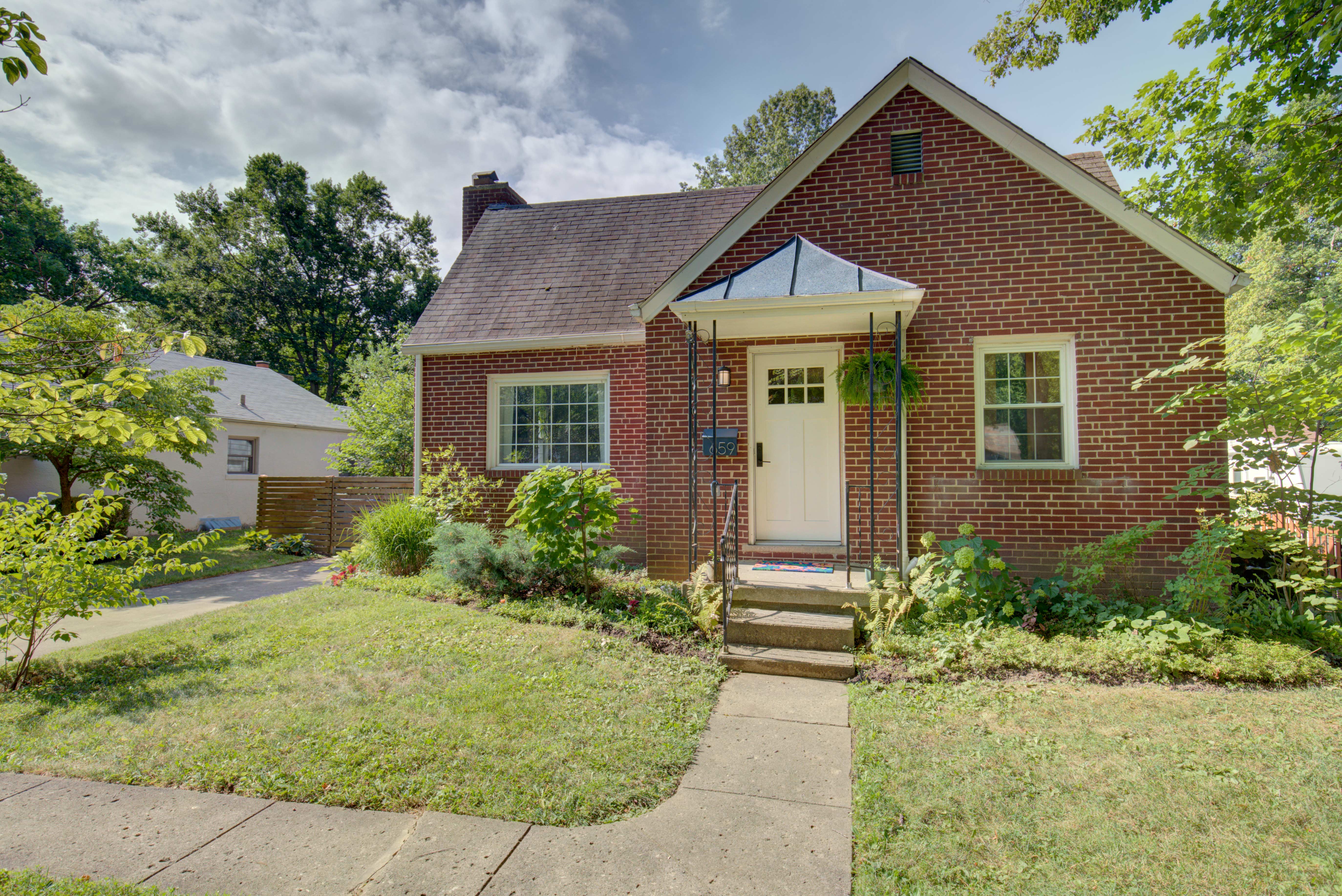 SOLD!! 659 Glenmont Ave, Columbus, OH 43214