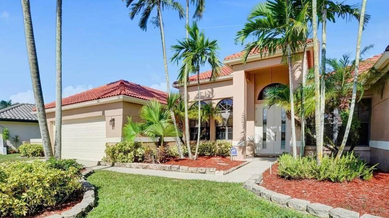 Forest Ridge Home For Sale In Davie Florida