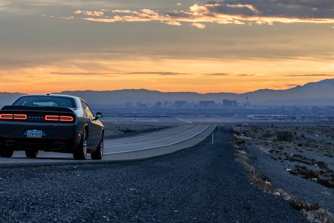car_travel_to_city_Kevin_Schmid_Pixabay.jpg