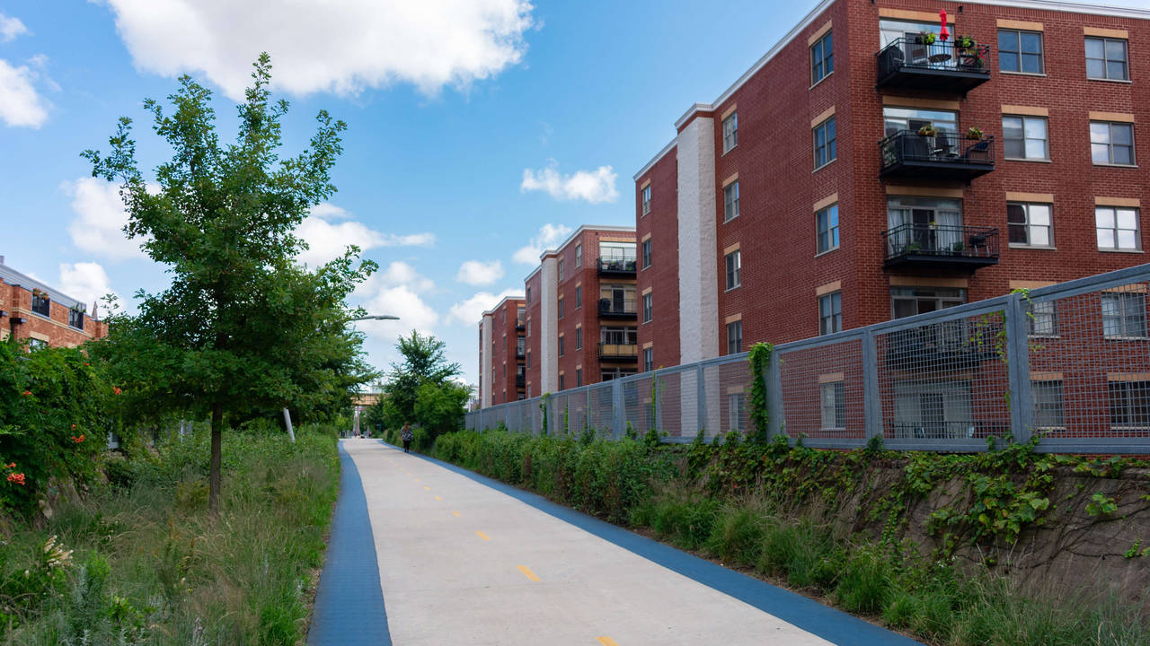 Reasons_to_live_in_Wicker_park_-_walkpath.jpeg