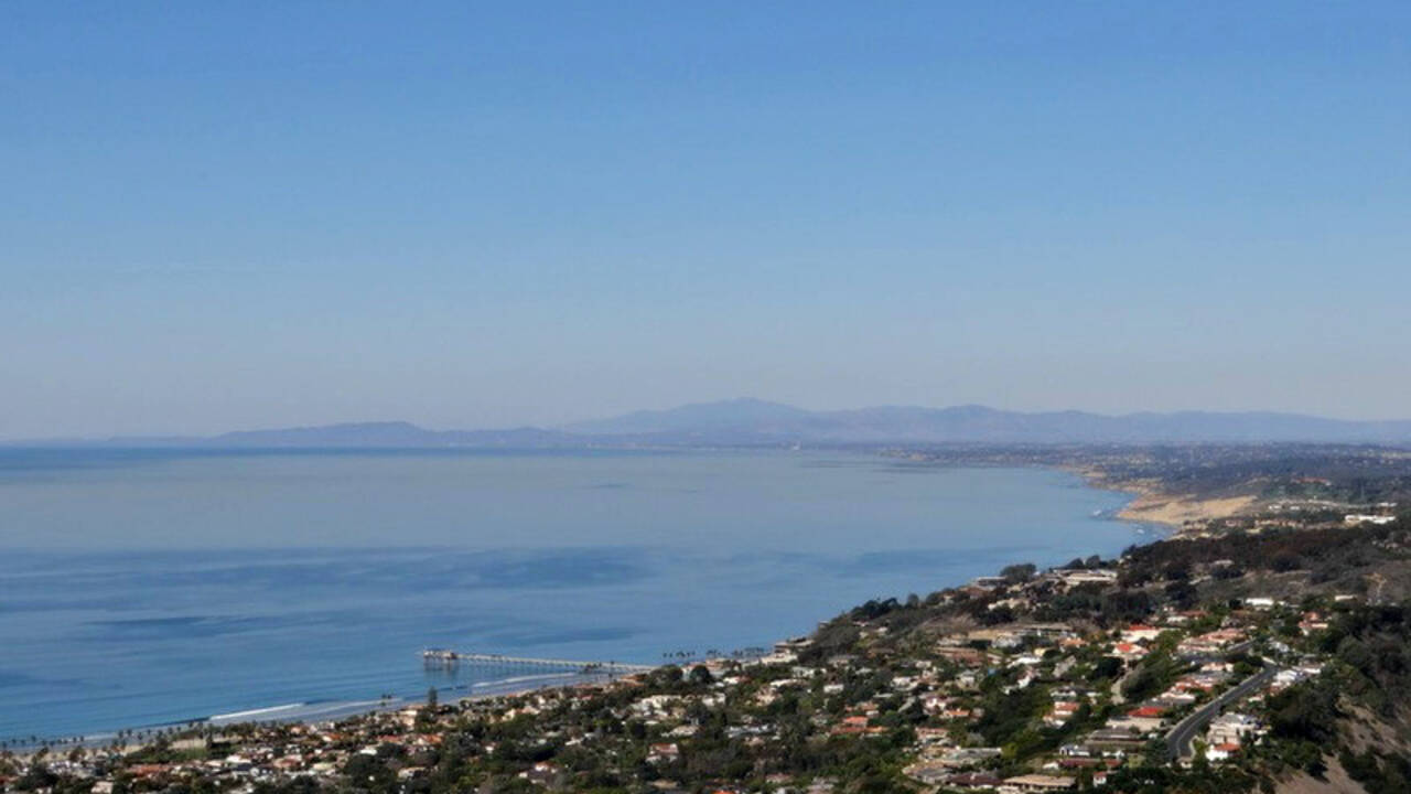 La_Jolla_coastline.jpg